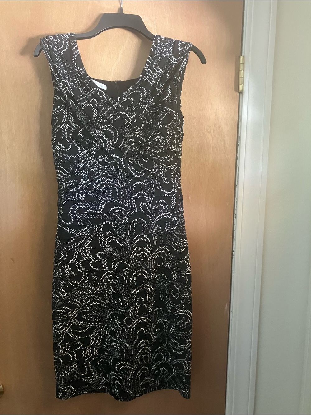 Black and White Sheath Dress - Elegant Cocktail Dress
